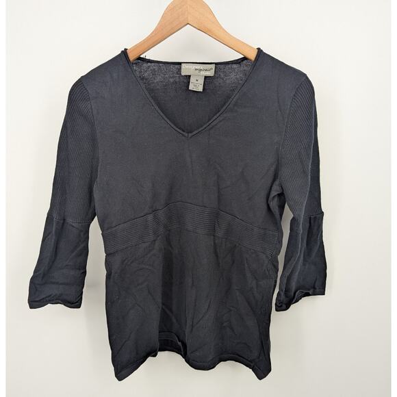 100% Cotton Black Ribbed Minimalist V-Neck Subtle Sleek Versatile Layering Top - Picture 1 of 3